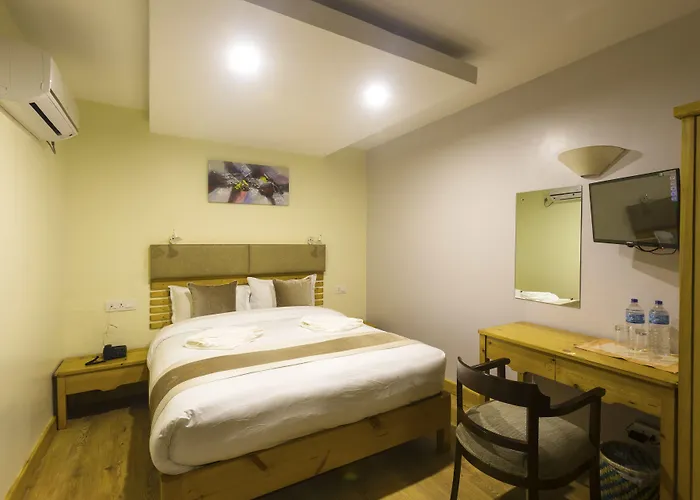 Resort Nepal 3*