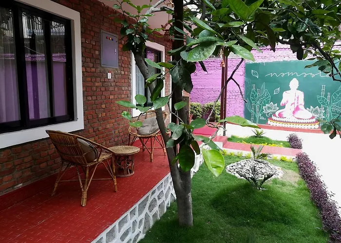 Resort Nepal 3*